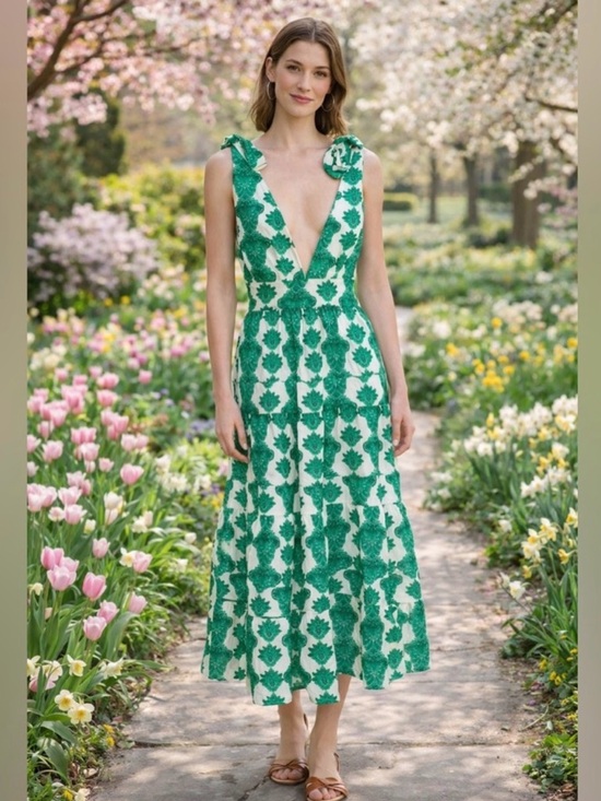 House of Harlow 1960 Dresses & Skirts - House of Harlow 1960 Green and Cream Floral Linen blend Midi Dress